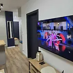 Apartment Blue 4 Pokojowy Z Ogrodkiem Warschau