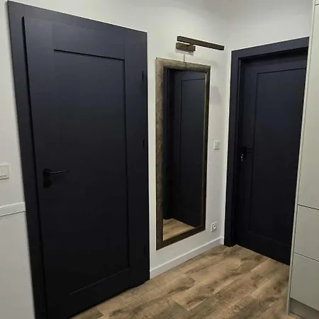 Blue 4 Pokojowy Z Ogrodkiem Varšava