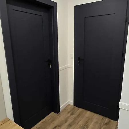 Blue 4 Pokojowy Z Ogrodkiem Apartmán Varšava