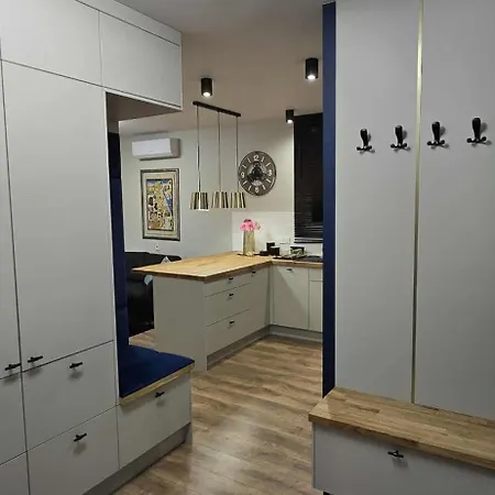 Apartamento Blue 4 Pokojowy Z Ogródkiem