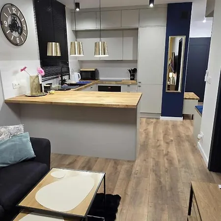 Blue 4 Pokojowy Z Ogródkiem Apartamento