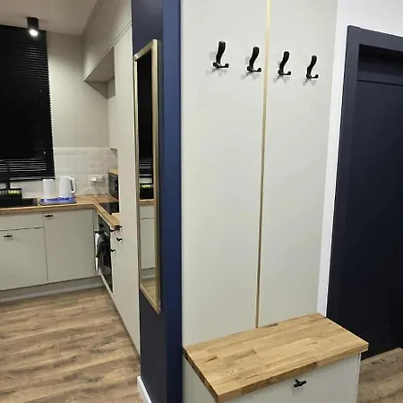 Blue 4 Pokojowy Z Ogrodkiem Apartmán *