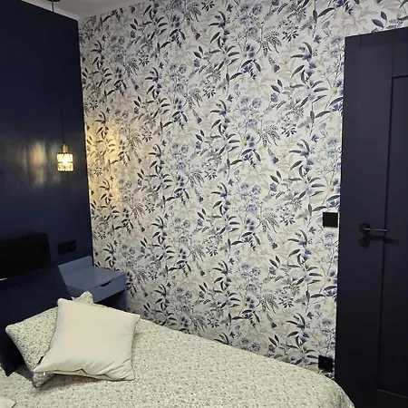 Blue 4 Pokojowy Z Ogródkiem Apartamento Varsovia