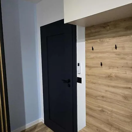 Apartmán Blue 4 Pokojowy Z Ogrodkiem Varšava