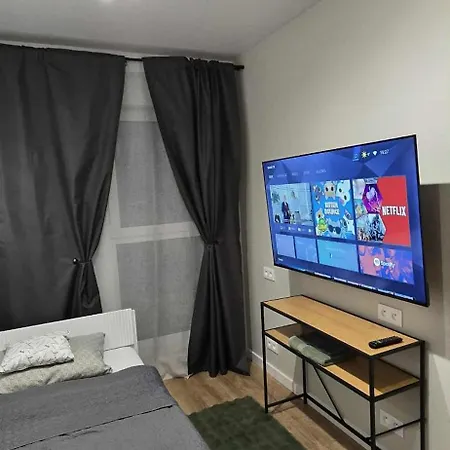 Apartmán Blue 4 Pokojowy Z Ogrodkiem Varšava