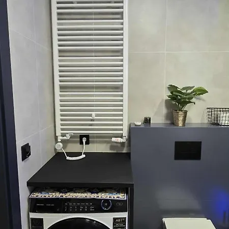 Blue 4 Pokojowy Z Ogrodkiem Varšava