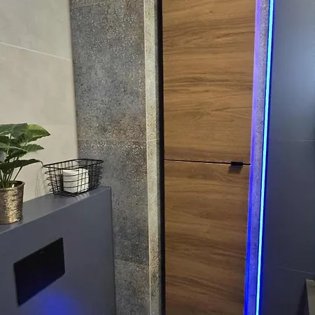 Blue 4 Pokojowy Z Ogródkiem *