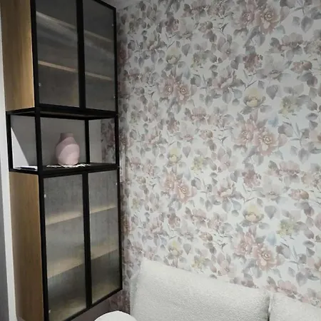 Apartmán Blue 4 Pokojowy Z Ogrodkiem Varšava