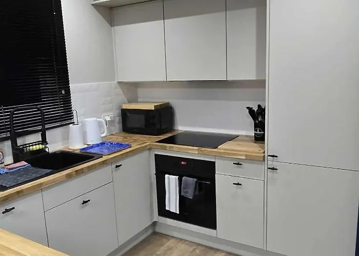 Apartament Blue 4 Pokojowy Z Ogródkiem