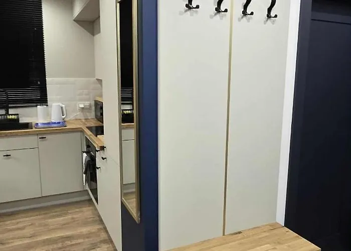 Blue 4 Pokojowy Z Ogródkiem Apartament *