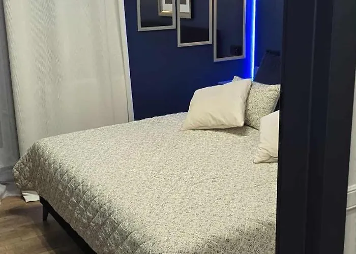 Blue 4 Pokojowy Z Ogródkiem Apartament *