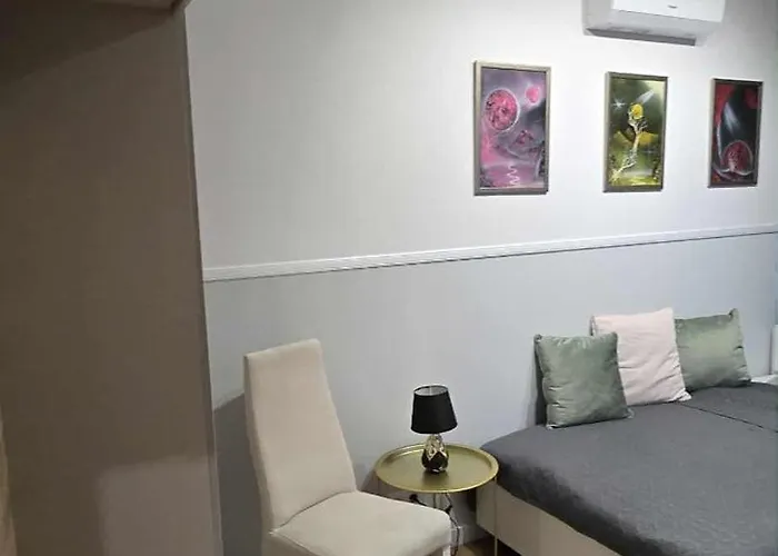 Apartament Blue 4 Pokojowy Z Ogródkiem