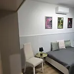 Apartament Blue 4 Pokojowy Z Ogródkiem