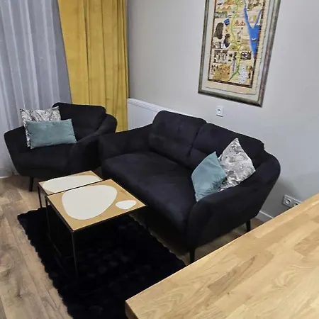 Blue 4 Pokojowy Z Ogrodkiem ורשה