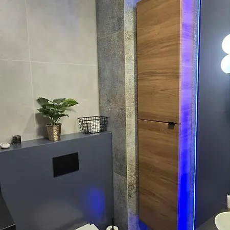 Blue 4 Pokojowy Z Ogrodkiem דירה